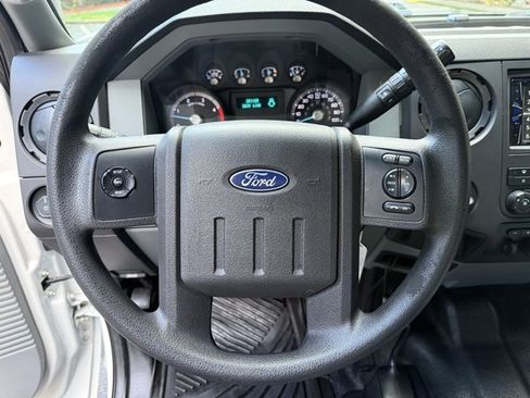 Used 2012 Ford F250 XL w/ PWR Equipment Group image 11