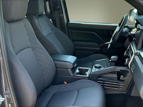 Used 2024 Toyota Tacoma SR5 AWD/4WD image 28