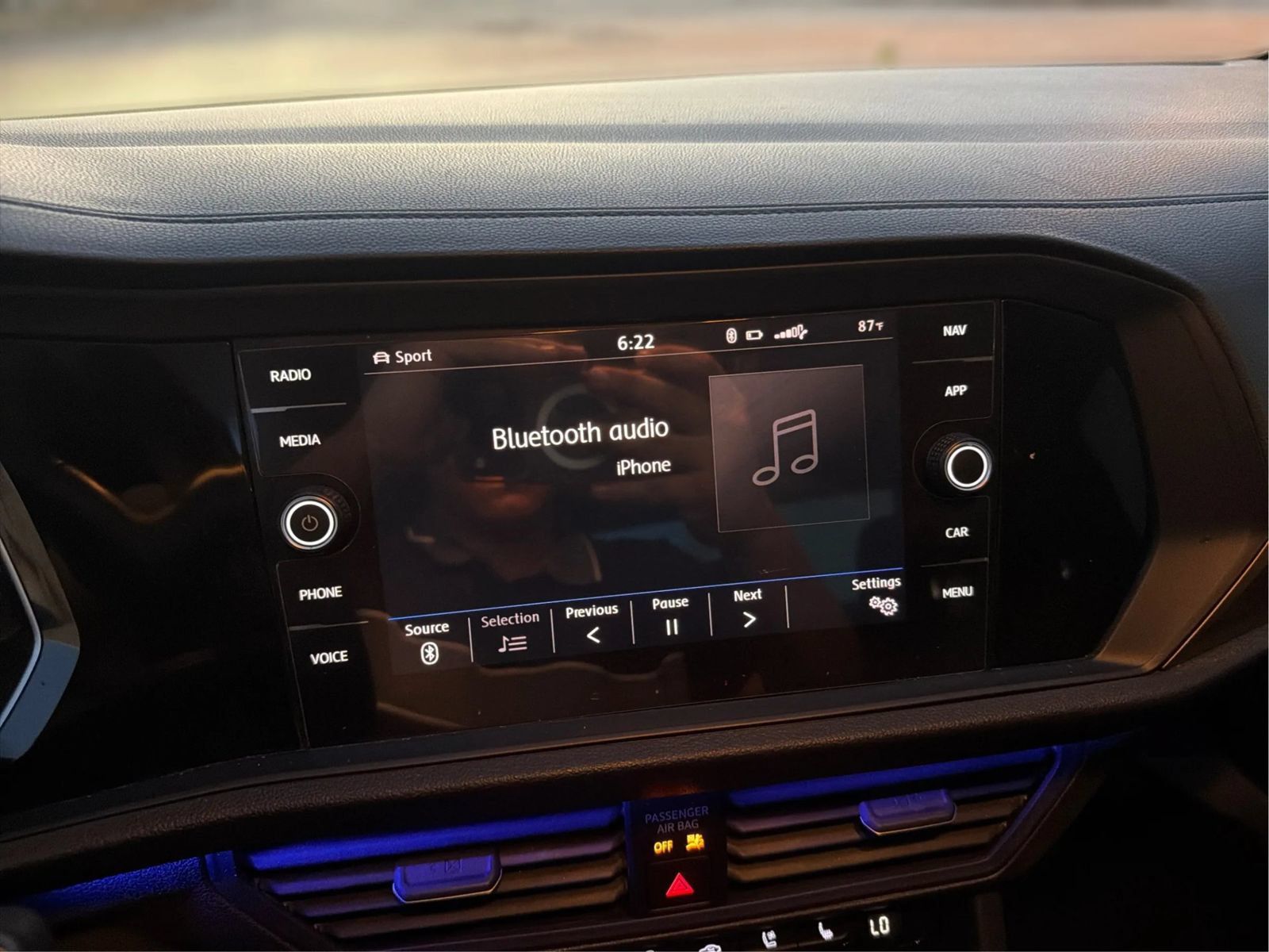Used 2019 Volkswagen Jetta SEL Premium FWD image 19
