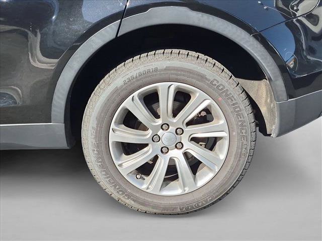 Used 2016 Land Rover Discovery Sport SE AWD/4WD image 17