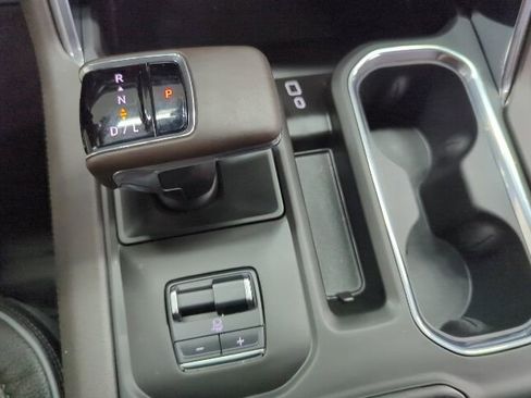 Used 2025 GMC Sierra 1500 Denali AWD/4WD image 16