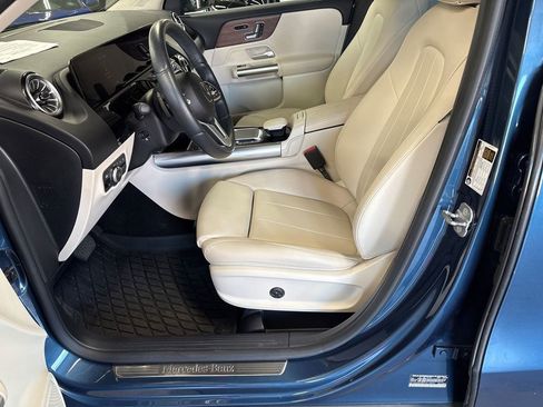 Used 2023 Mercedes-Benz GLA 250 4MATIC image 30