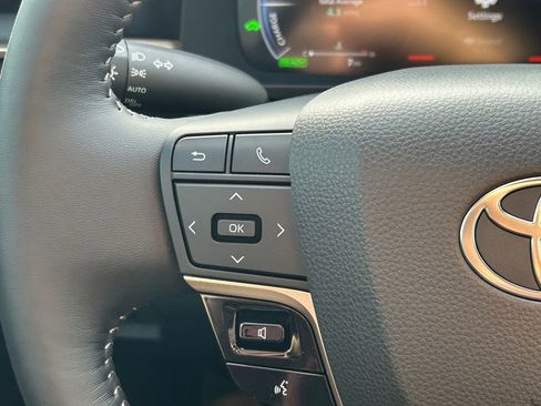 New 2026 Toyota Crown XLE image 34