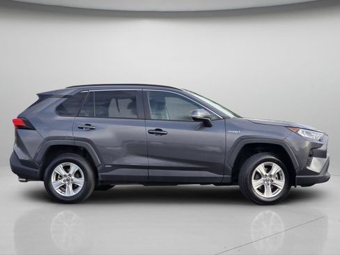 Used 2021 Toyota RAV4 XLE w/ Convenience Package AWD/4WD image 23