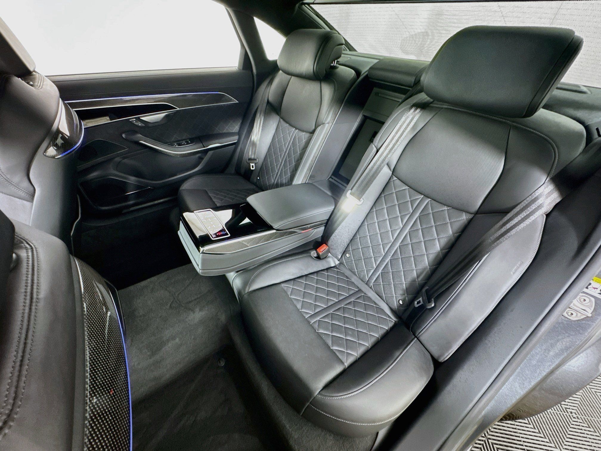 Used 2023 Audi S8 w/ S8 Comfort Plus Package AWD/4WD image 24