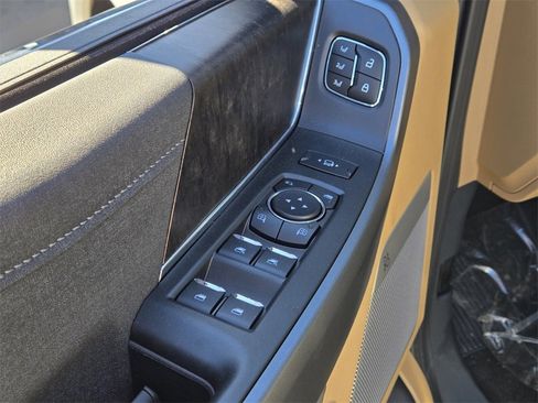 New 2026 Ford F250 Lariat w/ Lariat Ultimate Package image 11