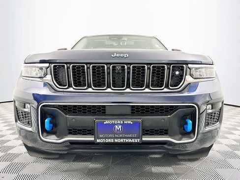 Used 2022 Jeep Grand Cherokee Overland w/ Advanced Protech Group III image 3