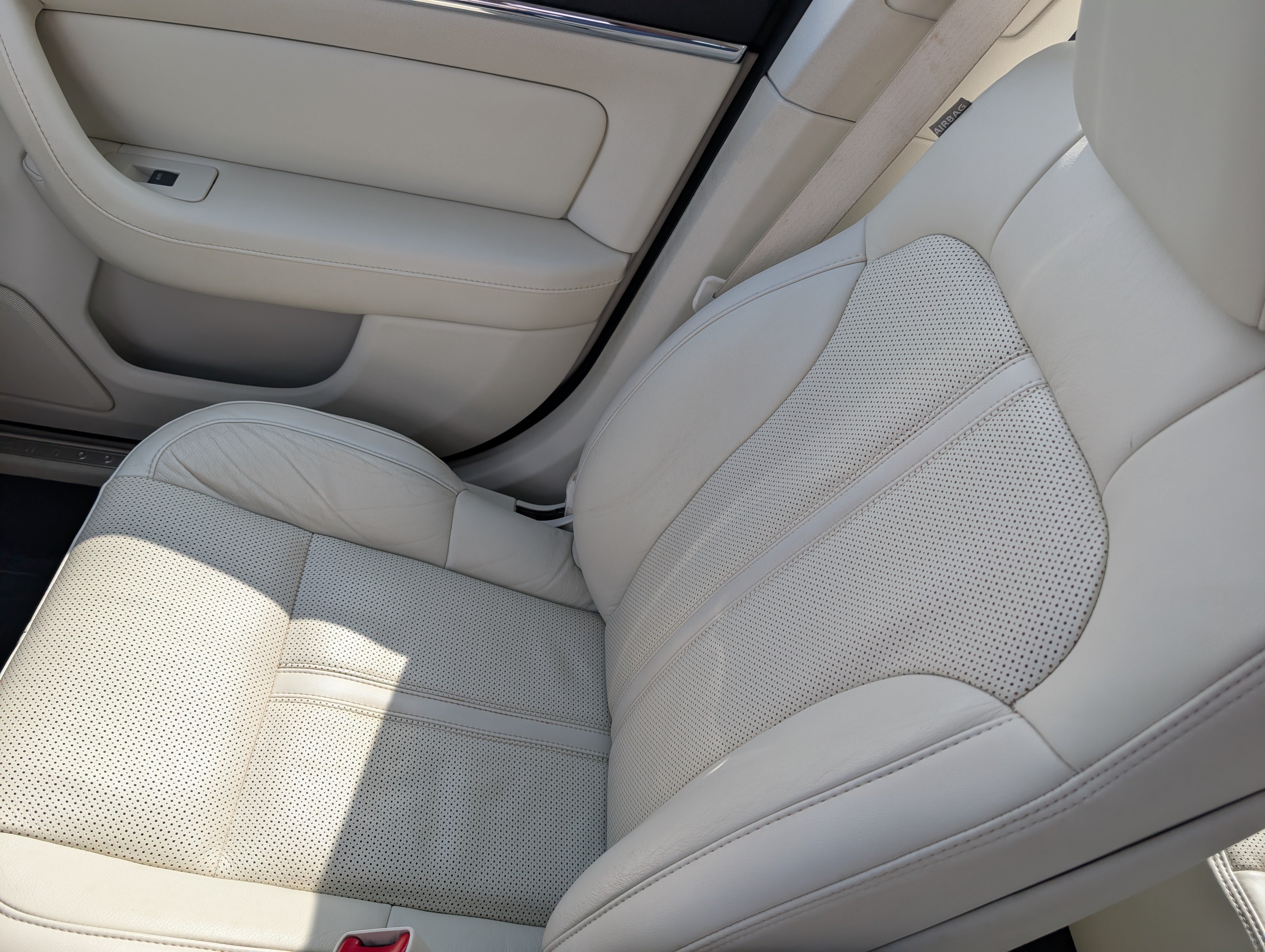 Used 2009 Lincoln MKS FWD image 23