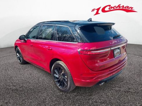 Used 2025 Lincoln Corsair Grand Touring w/ Equipment Group 301A image 18