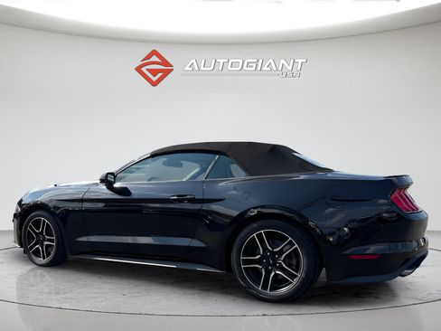 Used 2022 Ford Mustang Premium RWD image 8