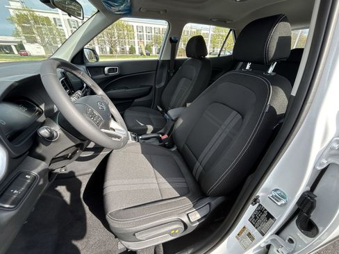 New 2026 Hyundai Venue SEL FWD image 12