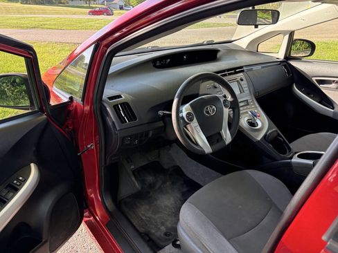 Used 2013 Toyota Prius Two FWD image 11