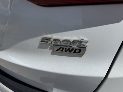 Used 2017 Hyundai Santa Fe Sport AWD/4WD image 11