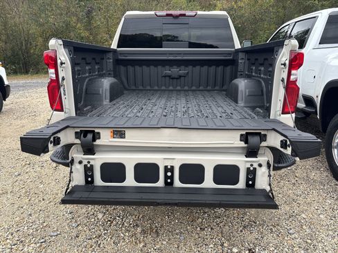 New 2026 Chevrolet Silverado 1500 ZR2 AWD/4WD image 22