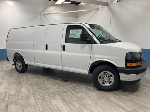 New 2026 Chevrolet Express 3500 Extended w/ Driver Convenience Package RWD image 1