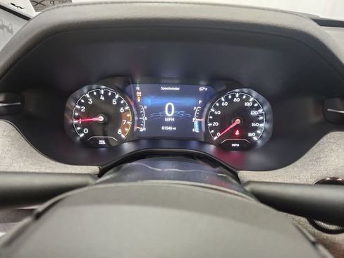 Used 2024 Jeep Compass Latitude image 10