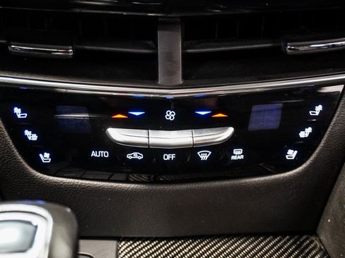 Used 2020 Cadillac CT6 V image 28