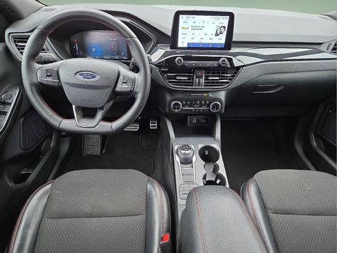 Used 2024 Ford Escape ST-Line image 11