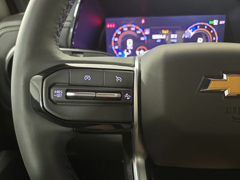 Used 2024 Chevrolet Colorado LT w/ LT Convenience Package III AWD/4WD image 16