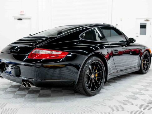 Used 2005 Porsche 911 Carrera S RWD image 9
