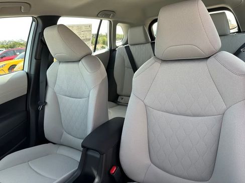 New 2026 Toyota Corolla Cross L image 11