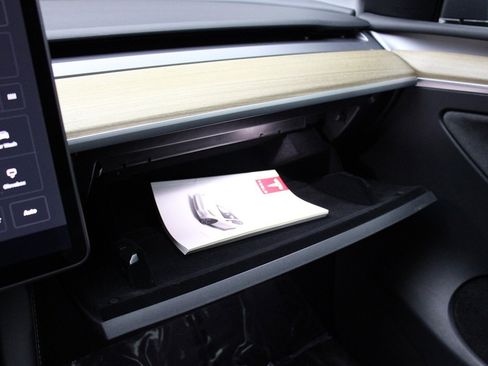 Used 2023 Tesla Model Y Long Range image 35