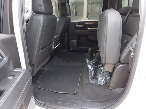 Used 2025 GMC Sierra 3500 Denali image 9