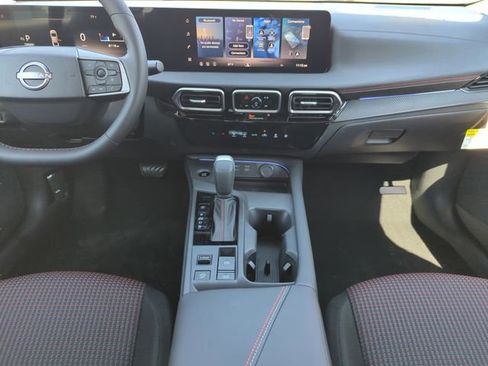 New 2026 Nissan Sentra SR w/ Floor Mat Package FWD image 26