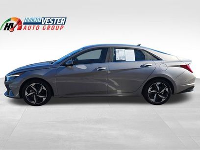 Used 2023 Hyundai Elantra Limited
