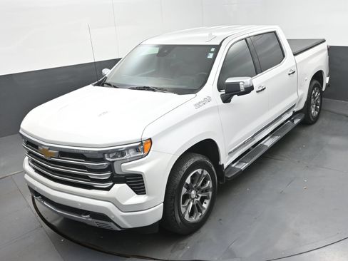 Used 2024 Chevrolet Silverado 1500 High Country w/ Z71 Off-Road Package AWD/4WD image 37