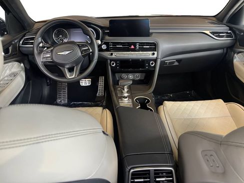 Used 2025 Genesis G70 3.3T Advanced image 11