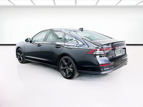 Used 2024 Honda Accord Sport image 6