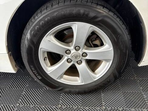 Used 2014 Toyota Sienna LE FWD image 5