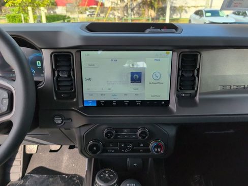 New 2025 Ford Bronco 2-Door AWD/4WD image 16