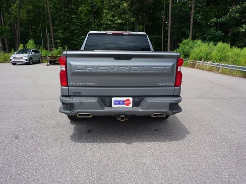 Used 2020 Chevrolet Silverado 1500 Custom w/ Custom Max Trailering Package AWD/4WD image 18