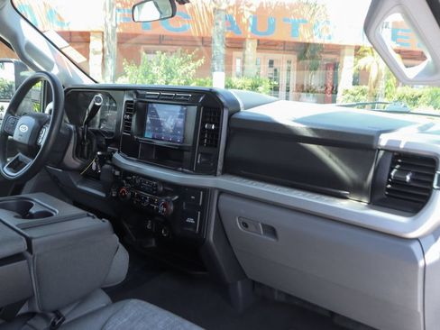 Used 2024 Ford F250 XLT AWD/4WD image 33