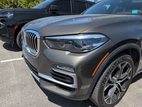 Used 2021 BMW X5 sDrive40i w/ Premium Package RWD image 8