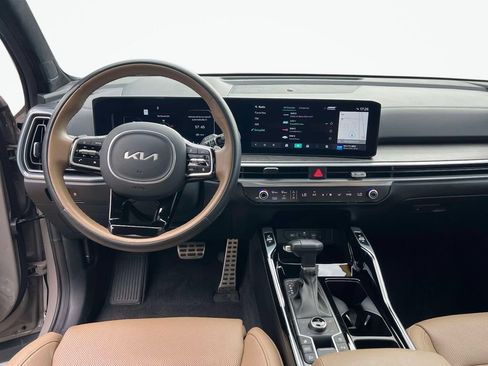 Certified 2025 Kia Sorento SX Prestige w/ Olive Brown Leather Package AWD/4WD image 13