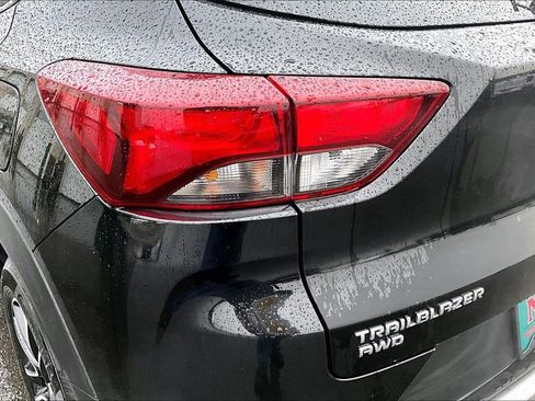 Used 2025 Chevrolet TrailBlazer LT image 30