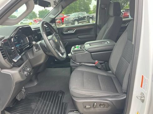 Used 2023 Chevrolet Silverado 1500 LT AWD/4WD image 13