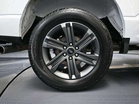 Used 2023 Ford F150 Lariat w/ Equipment Group 502A High image 17