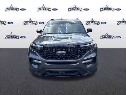 Used 2020 Ford Explorer ST image 2