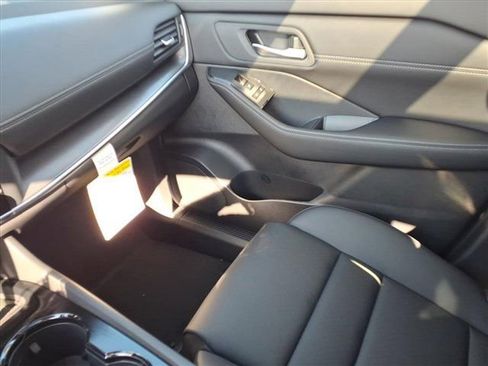 New 2026 Nissan Rogue SV w/ SV Premium Package image 24