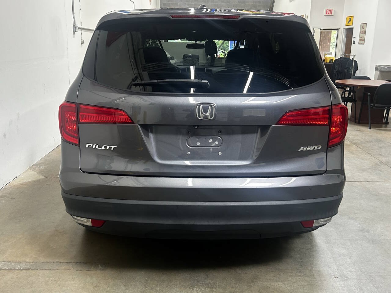 Used 2016 Honda Pilot EX image 7
