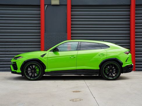 Used 2022 Lamborghini Urus image 8