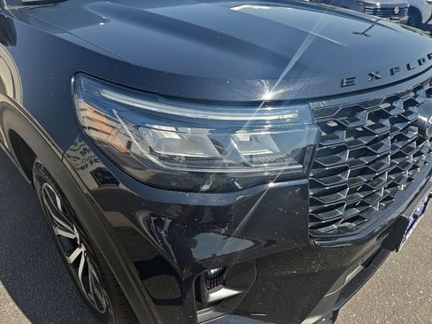 Used 2025 Ford Explorer ST-Line AWD/4WD image 29