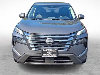 Used 2024 Nissan Rogue SV video 2