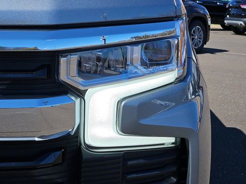 Used 2025 Chevrolet Silverado 1500 LT image 9