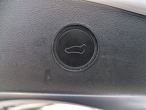 Used 2023 Tesla Model 3 Standard Range RWD image 31