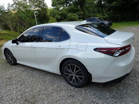 Certified 2023 Toyota Camry XLE AWD/4WD image 5